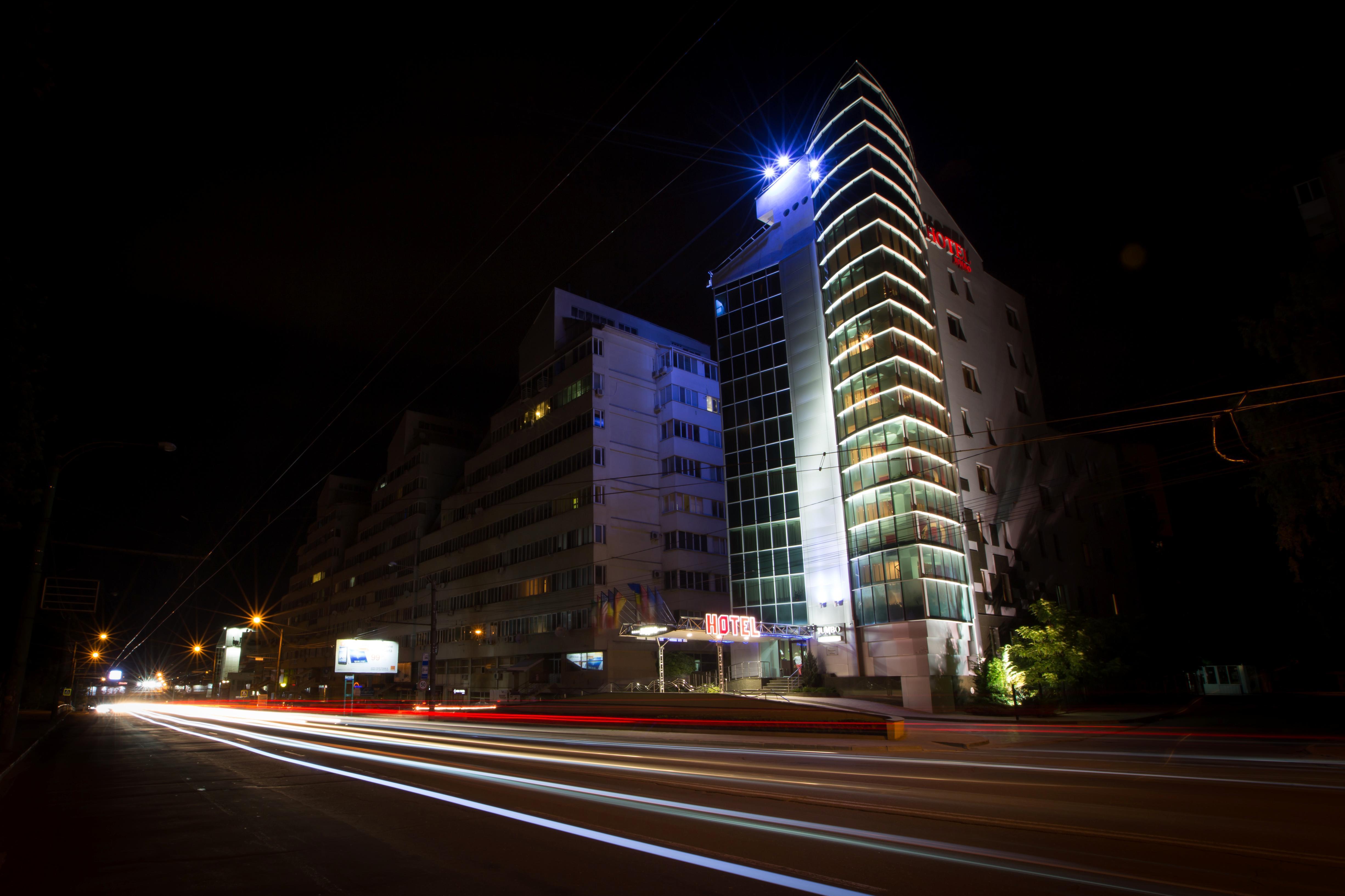 Jumbo Hotel Chisináu Exterior foto